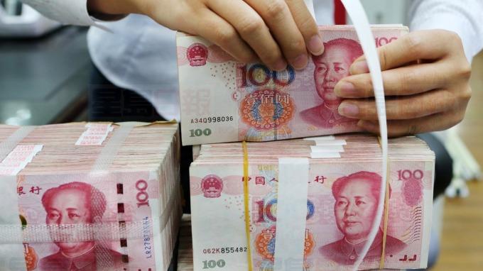 人民幣破7  美股暴跌  一些消費者和企業受傷害