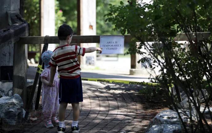 兩歲女童大溫動物園遭熊咬傷