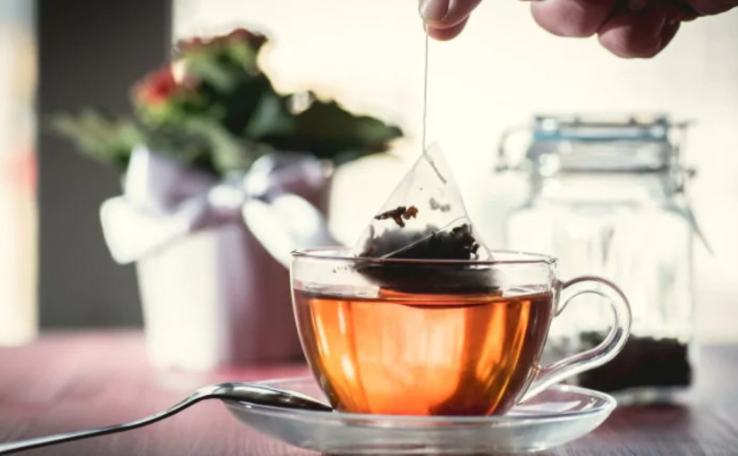 品嘗一杯茶 可能吞下數十億膠粒