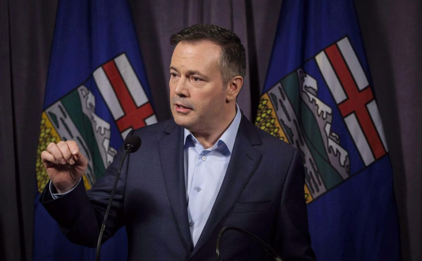 國際特赦組織和亞省省長康尼槓上了