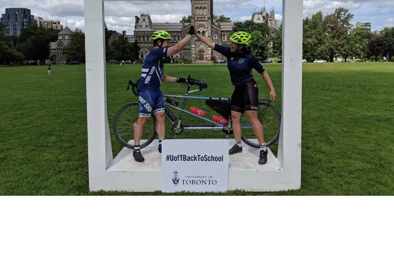 多倫多大學美國新生騎行900公里到校報到