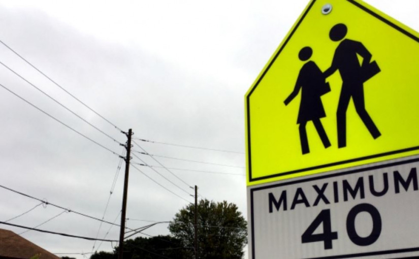 密市調低住宅區汽車最高時速限制至40公里