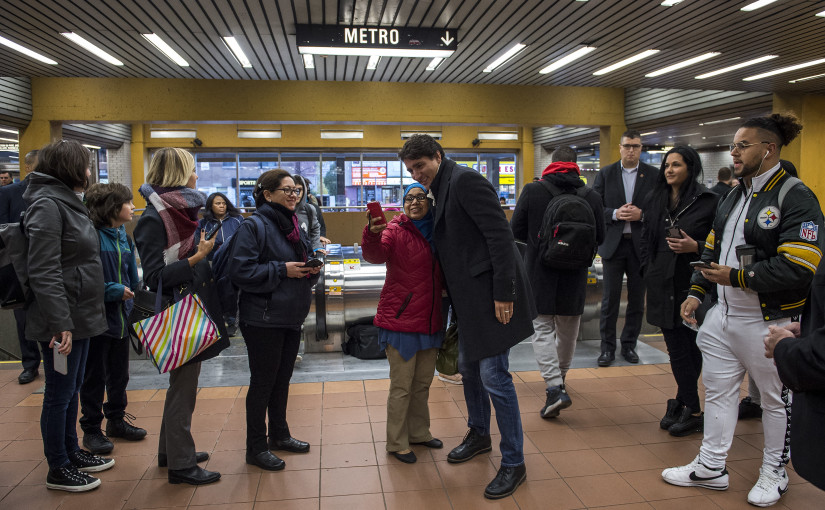 杜魯多滿地可地鐵站謝票