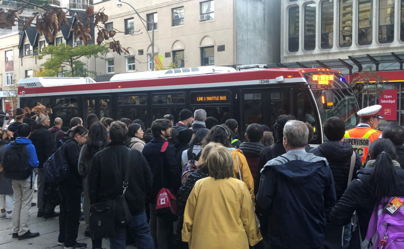 施工損壞地鐵隧道牆   多倫多晚高峰地鐵1號線大受影響