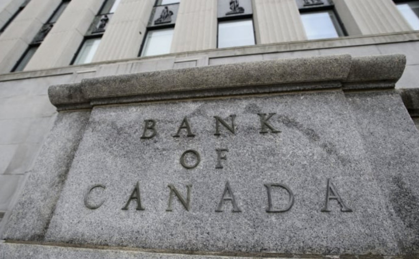 加央行維持利率不變 指全球經濟繼續面對壓力