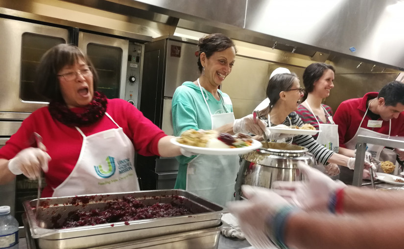 福音差會2500聖誕大餐餉無家可歸者和有需要人士