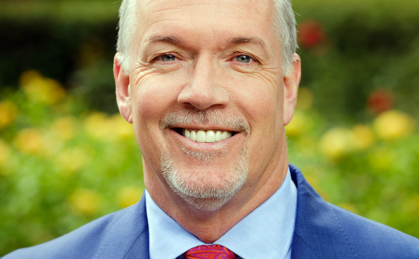 賀謹發表元旦聲明 為未來制定新目標