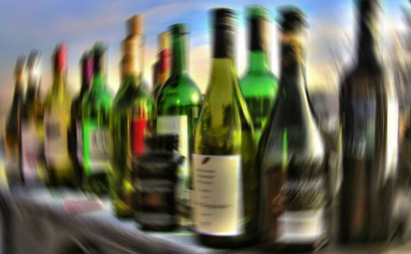 安省修例容許酒精飲品與食物一起外賣