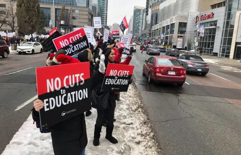 教育廳讓步後 重返談判桌時間表仍未定