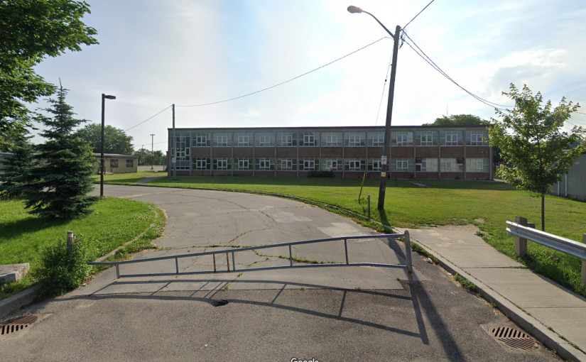 北約克中學女學生校內被利器刺傷 警拘捕1青少年