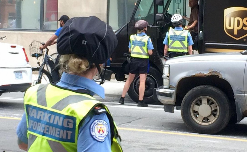 多倫多在疫情期間 放寬高峰時間停車規例