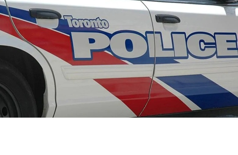 多倫多一年輕女子被控性攻擊