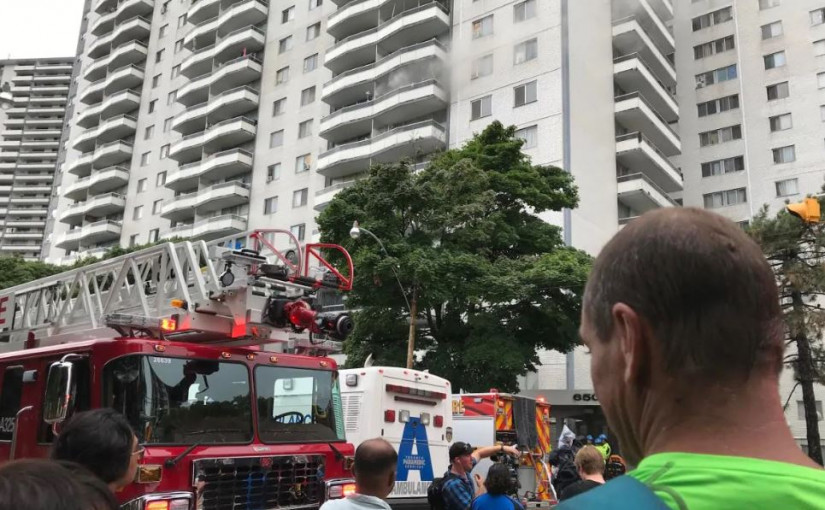 國會街650號因火災失家園居民開始回遷