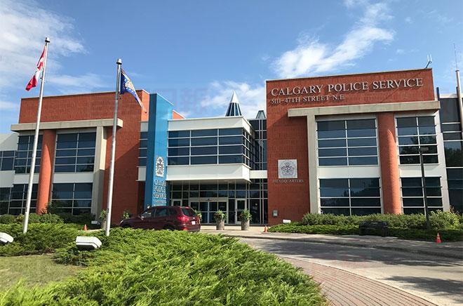 疫情期間 卡警察局更改服務方式