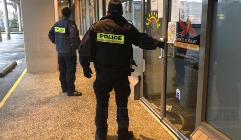 因應疫情商店關門 本拿比RCMP加強巡邏