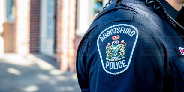 阿波斯福警方起訴一名女子傷害男友罪名