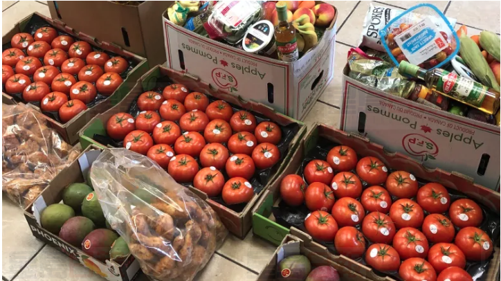 卡城臨時食品庫助市民解決食品短缺問題