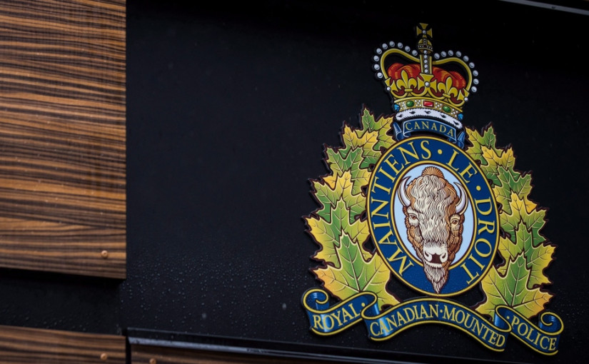 素里騎警搜出3.3萬元CERB支票 拘捕一對男女