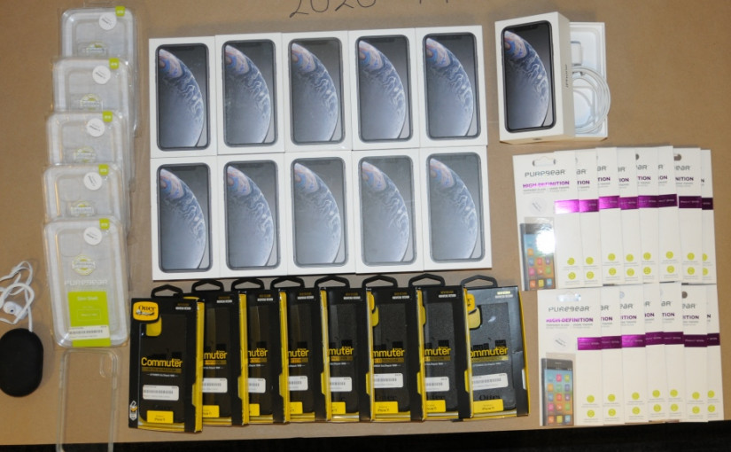 素里騎警起回約值1.4萬元已報失的手提電話