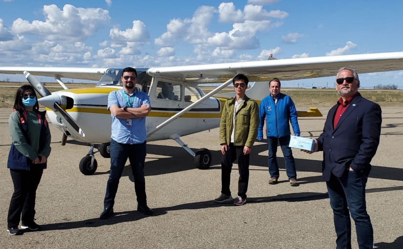 卡城失業飛行員為社區運送物資