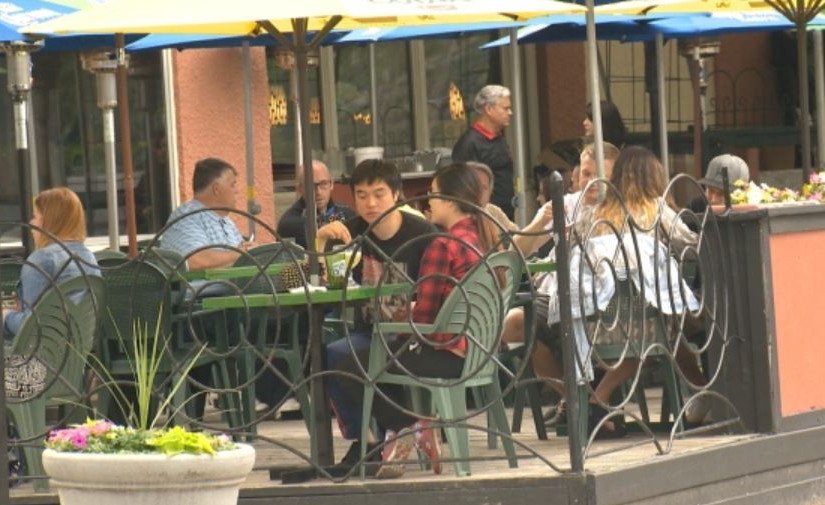 莊德利：擬放寬餐廳露台面積 拉遠坐位距離