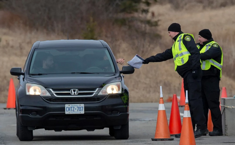 封閉措施已令有些人感到不耐   考慮向法院提出憲法挑戰