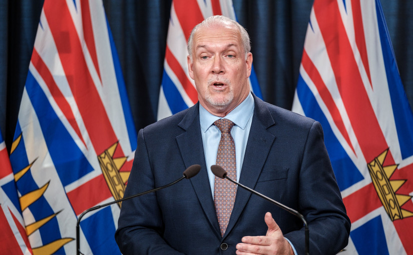 卑詩省長賀謹：種族歧視不能再忍 僱主未準備好不能強迫員工返工