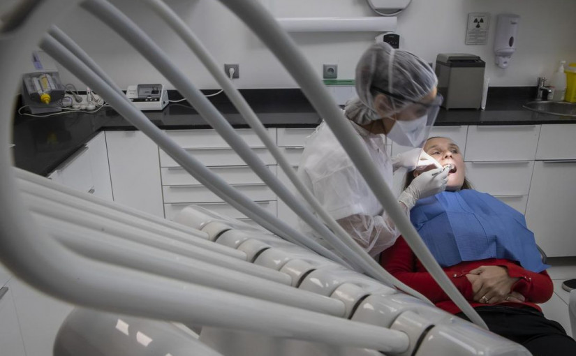 重啟經濟後 牙醫理髮師或成感染新冠高危行業