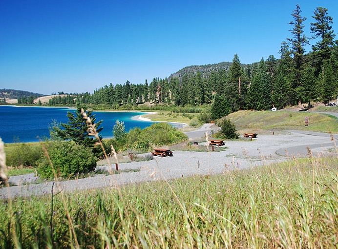 亞省居民不可在卑詩或沙省的省級公園露營