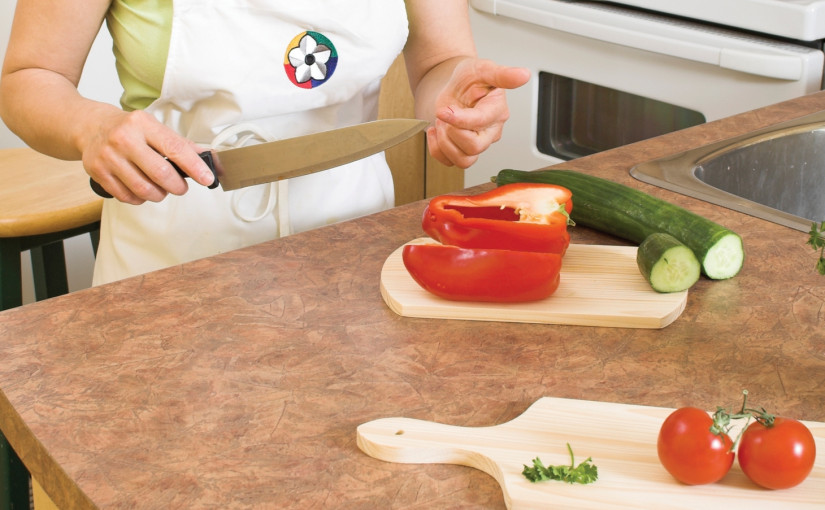 疫情期間 意外切傷和肩脖問題頻發