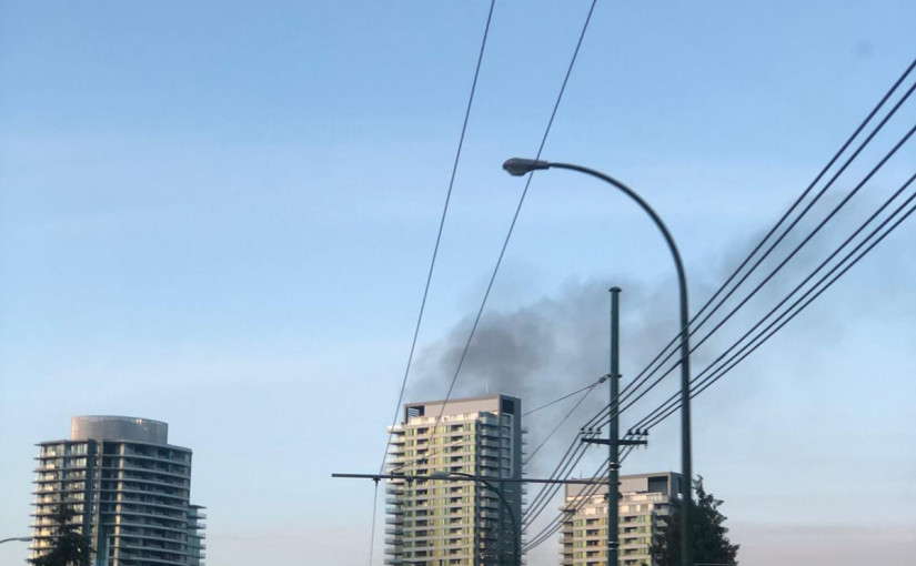 溫南柏文陽台燒烤爐起火