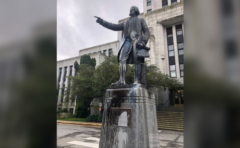 溫哥華船長塑像遭人噴灑塗料污損