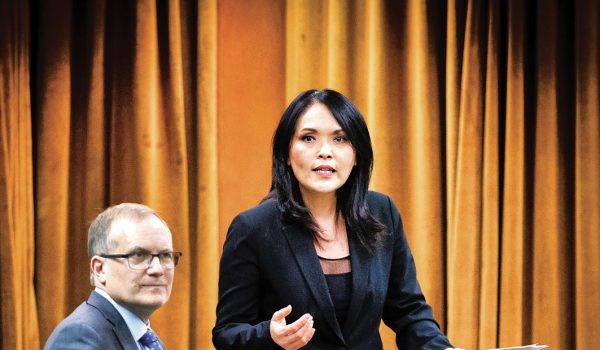 反詐騙中心停接電話 關慧貞批評政府失職