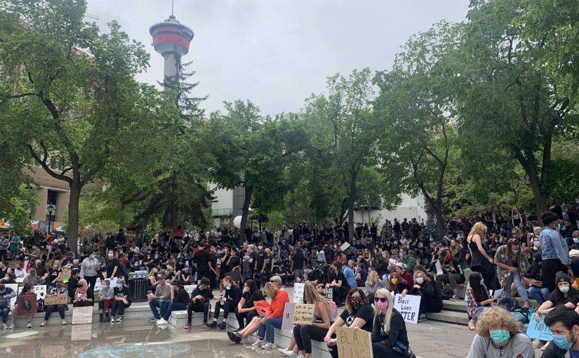 卡市議會一致通過反種族主義動議