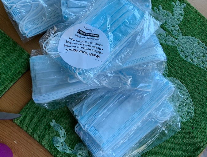 亞省政府挨批 因快餐店大量送出口罩