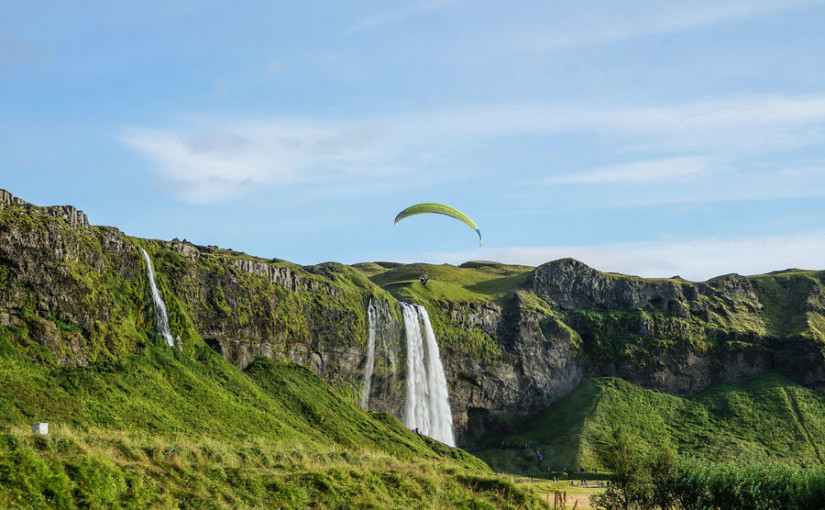 卡城男子在Kananaskis玩滑翔傘時意外墜毀而亡