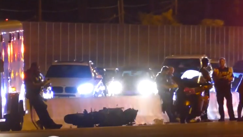 疑街頭賽車鐵騎士遭撞亡 改裝平治逃離現場