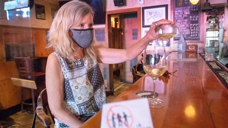 加拿大周四新增新冠確診437人