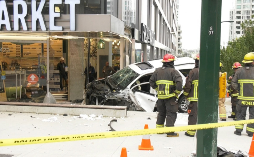 亞省四驅車撞入溫哥華超市 無人受傷