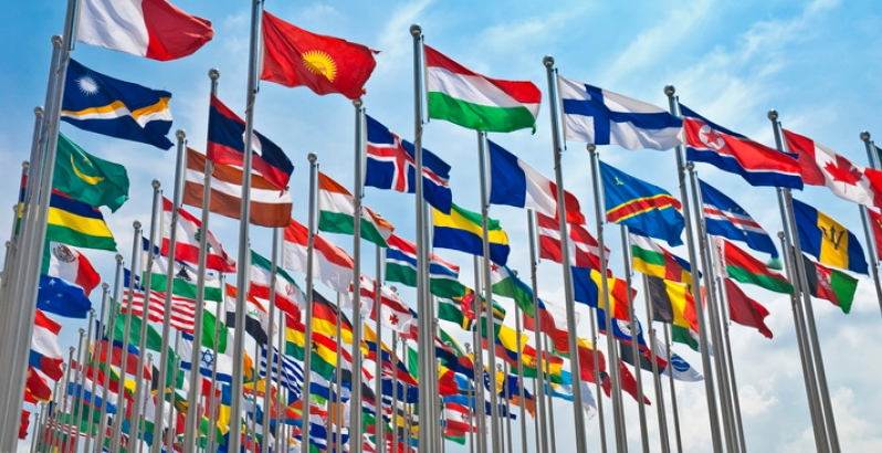 加拿大人對中美兩國好感度都有下降