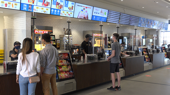 卑詩省各大影院相繼恢復營運