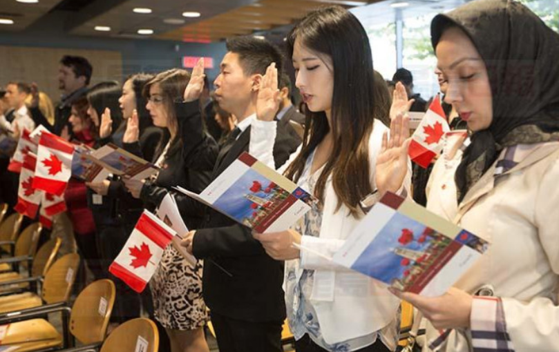 信奉加國多元文化政策國民比例提高