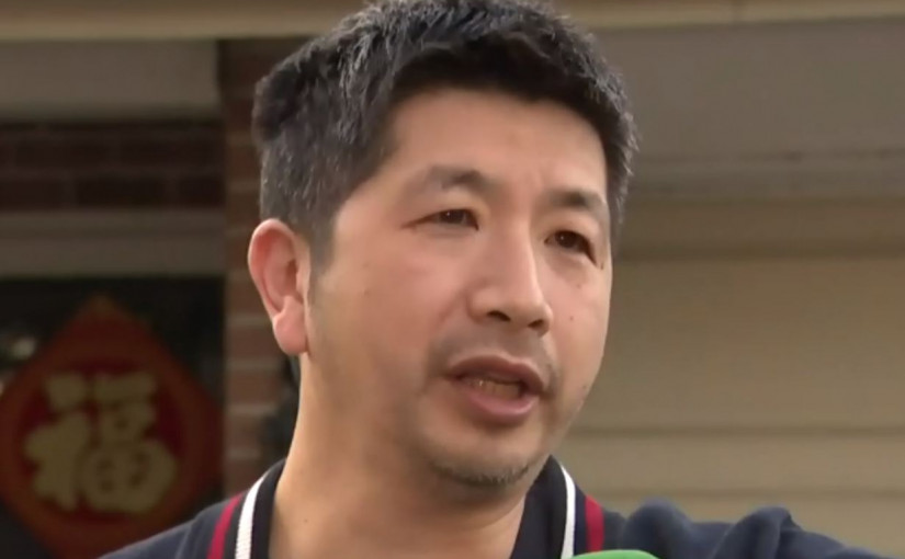 發現鄰居汽車被偷 駕車阻擋 結果自己汽車被搶走