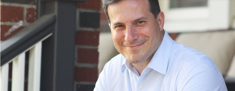 移民部推出臨時政策 身在加拿大和符合條件訪客 可申請工簽 無需先離開加國