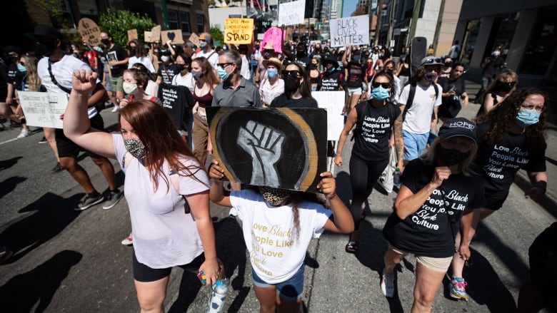 溫哥華市中心舉行紀念奴隸解放日遊行