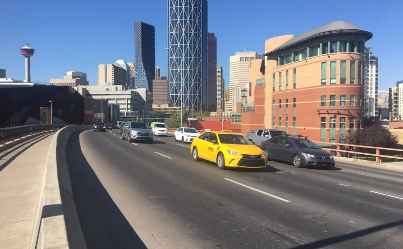 因發現橋樑腐蝕情況 卡城第五大道天橋部分關閉