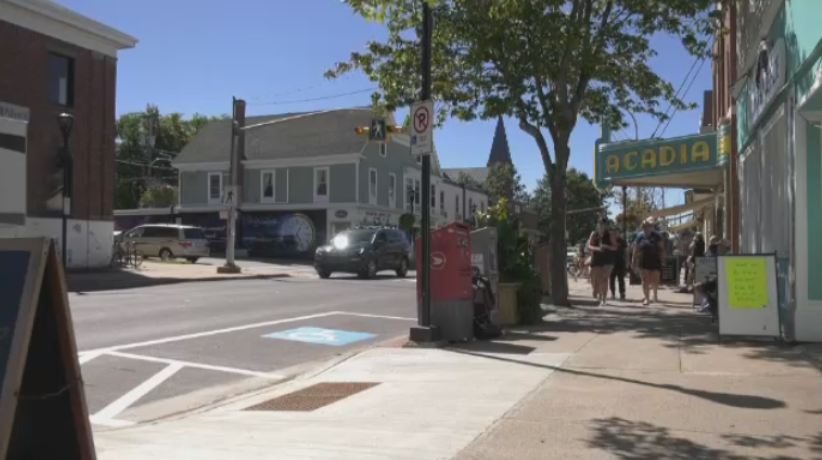 新斯科捨大學生未能自我隔離 被罰款1,000元