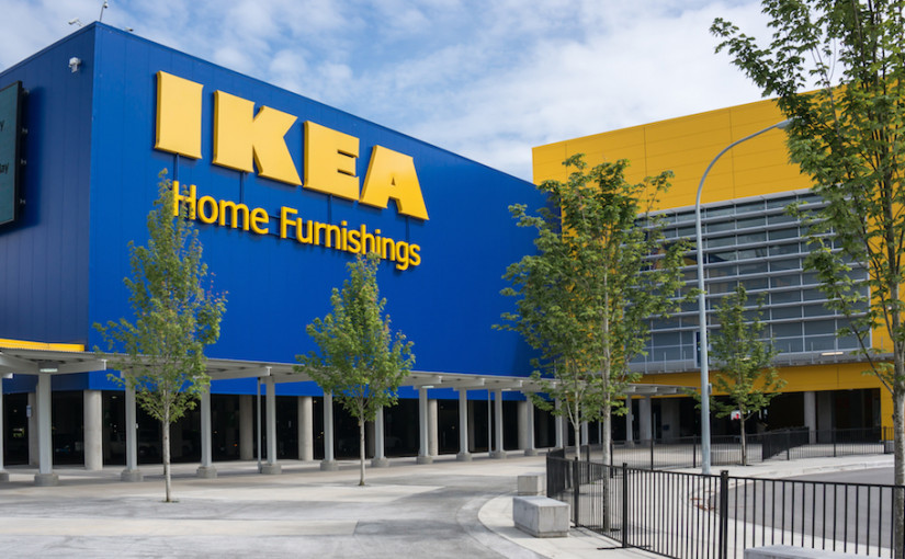 進入宜家(IKEA)   顧客須戴口罩