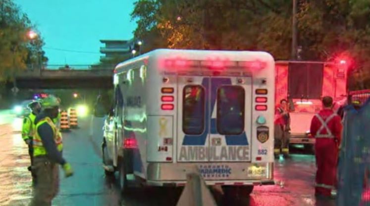 艾靈頓輕鐵工地發生工業意外 1名工人跌落3米深洞內受傷