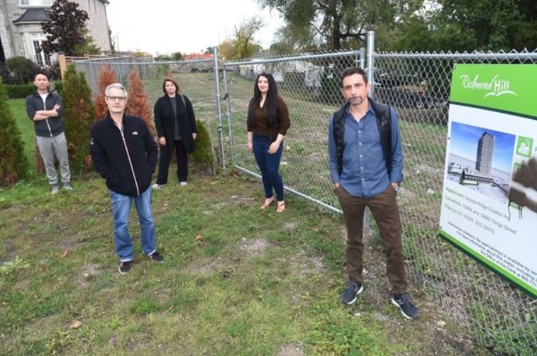 不理居民反對支持興建柏文 投贊成議員被揭曾收發展商家族選舉捐款